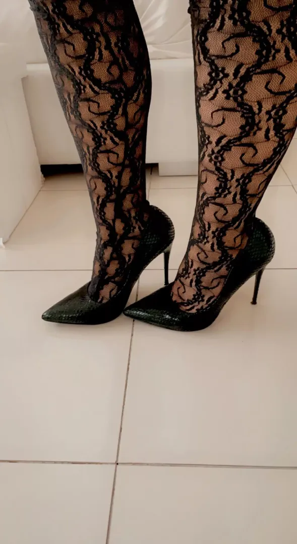 Stocking fetish ? posted by missfeetandfingers