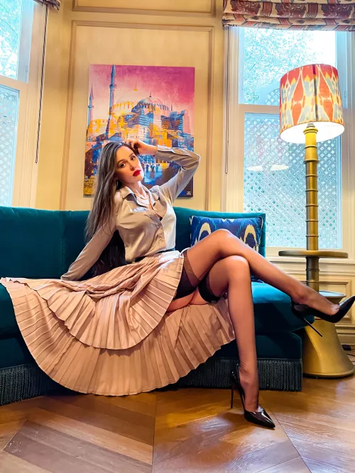 Stockings look the sexiest on me [F] by tatsianapaulava