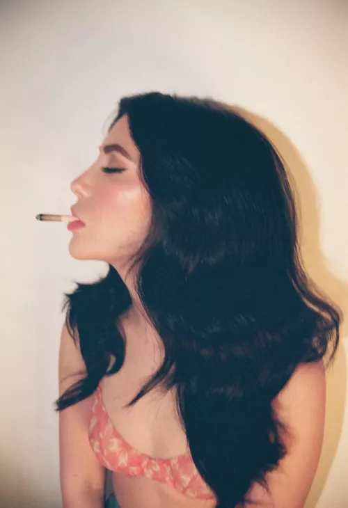 Stoned 24/7 by janewildexxx