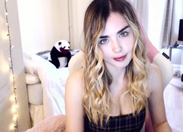 Streamin' for you by flipnotedax