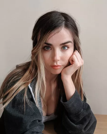 streaming on twitch (LIC) by impulsive303