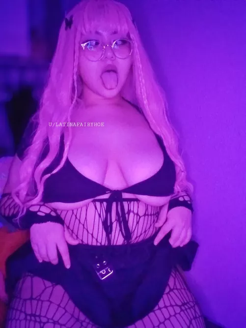 Stretch my throat out?♡ by latinafairyhoe