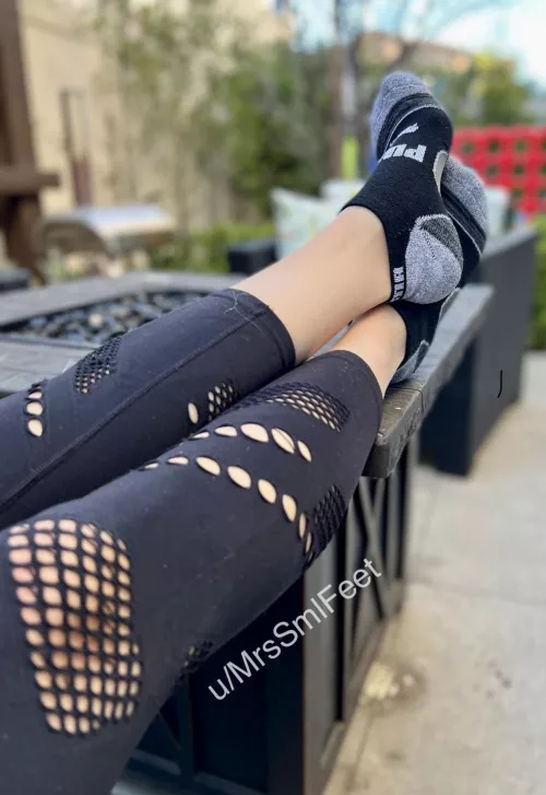 Stretching out before my workout by MrsSmlFeet