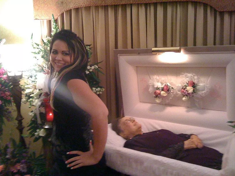 Strike a pose! posted by retro_nihil