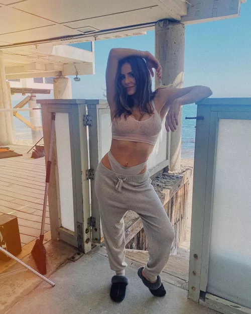 Stroking to Katharine McPhee's perfect body. by RichHalke