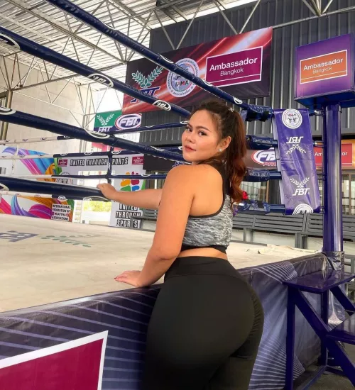 Strong backside by DumbStuff88