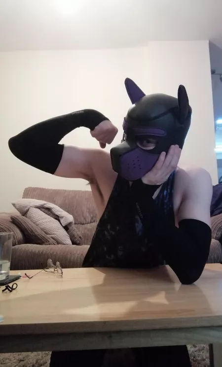 Strong boy! by pinkpuppyjinx