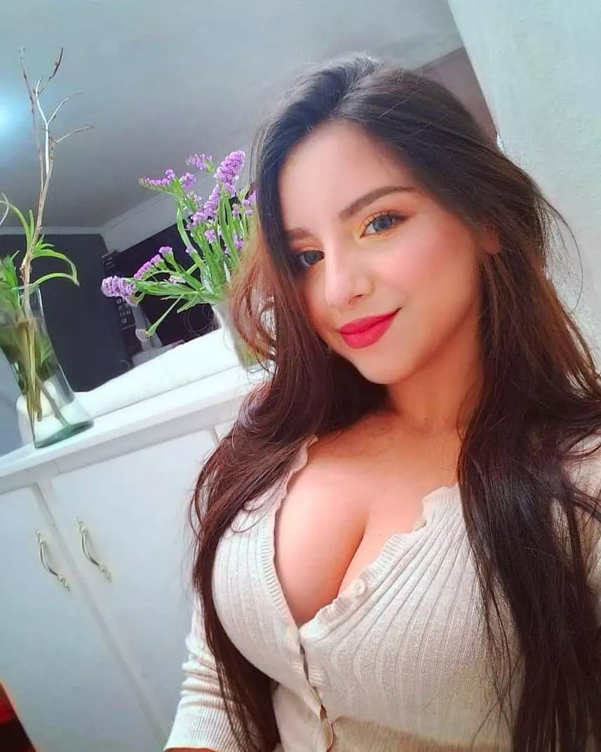 Strong Buttons posted by youknowwhatilove210