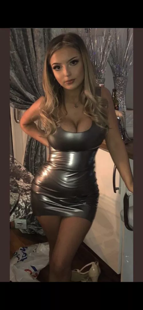 Stunning by OwlOk3798