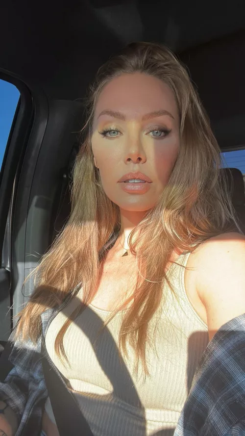 Stunning by thehornyblog