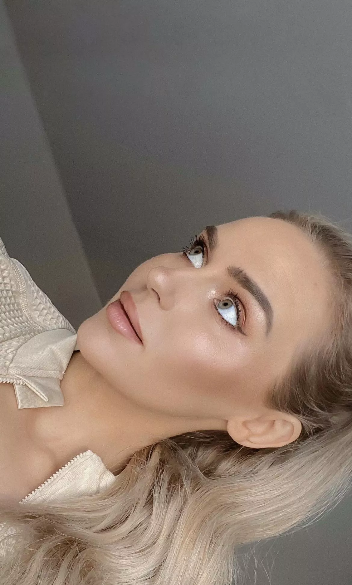 stunning posted by Vanomy