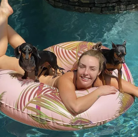 Stupid dogs in the way by blove3131