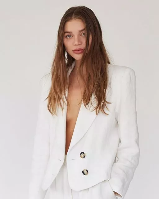 Stylish Jessie posted by SpunkySpunkyAssGuy