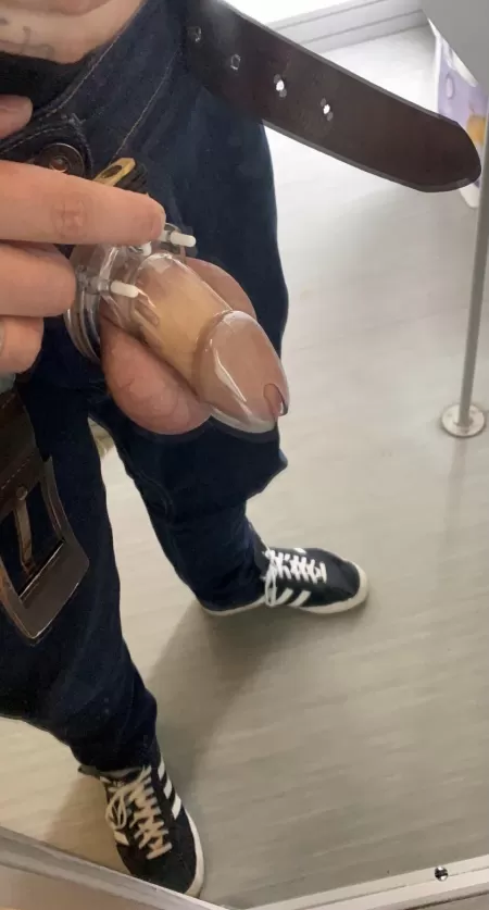 Submissive at home, locked but alpha at work. (M29) (oc) by willinglylocked