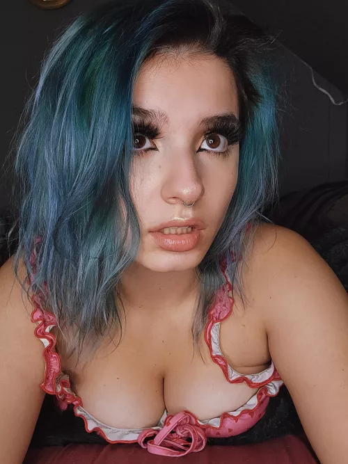 🖤Submit🖤 by Klutzkitten