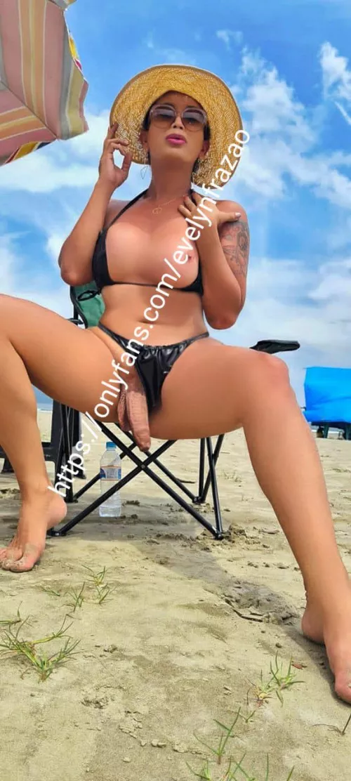 Such a beautiful beach day by TsPassionz