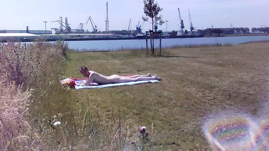 Such a beautiful day in the park (m) 🌞☺️ by ExtraCrazy2