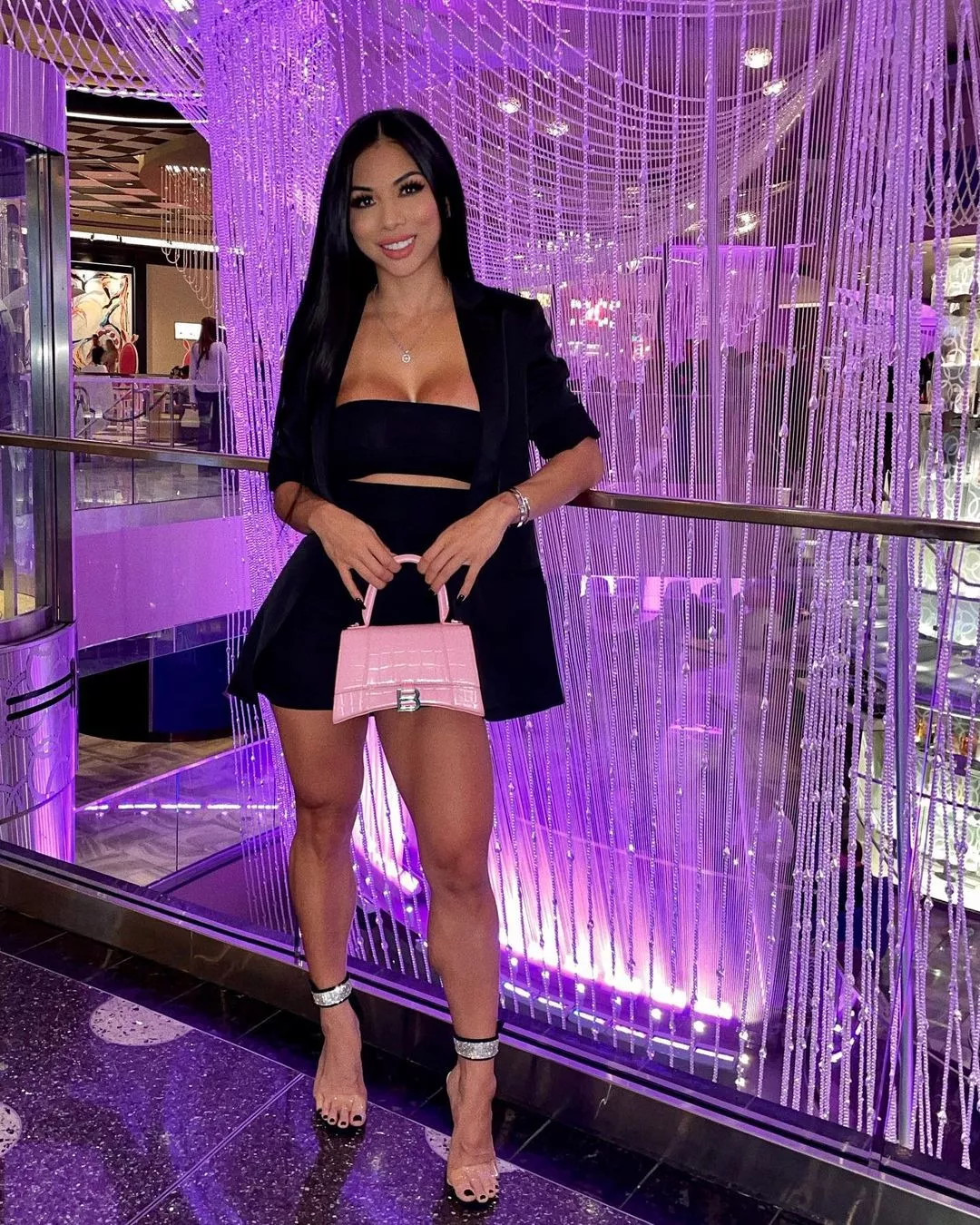 Such a good slutty outfit, it should be more revealing though posted by DrHaxPhD