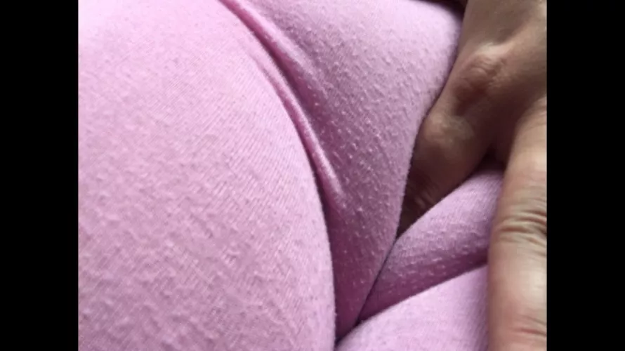 Such a juicy cameltoe, I can make my finger disappear into it 😈❤️ by Tinkerbell_in_Pink