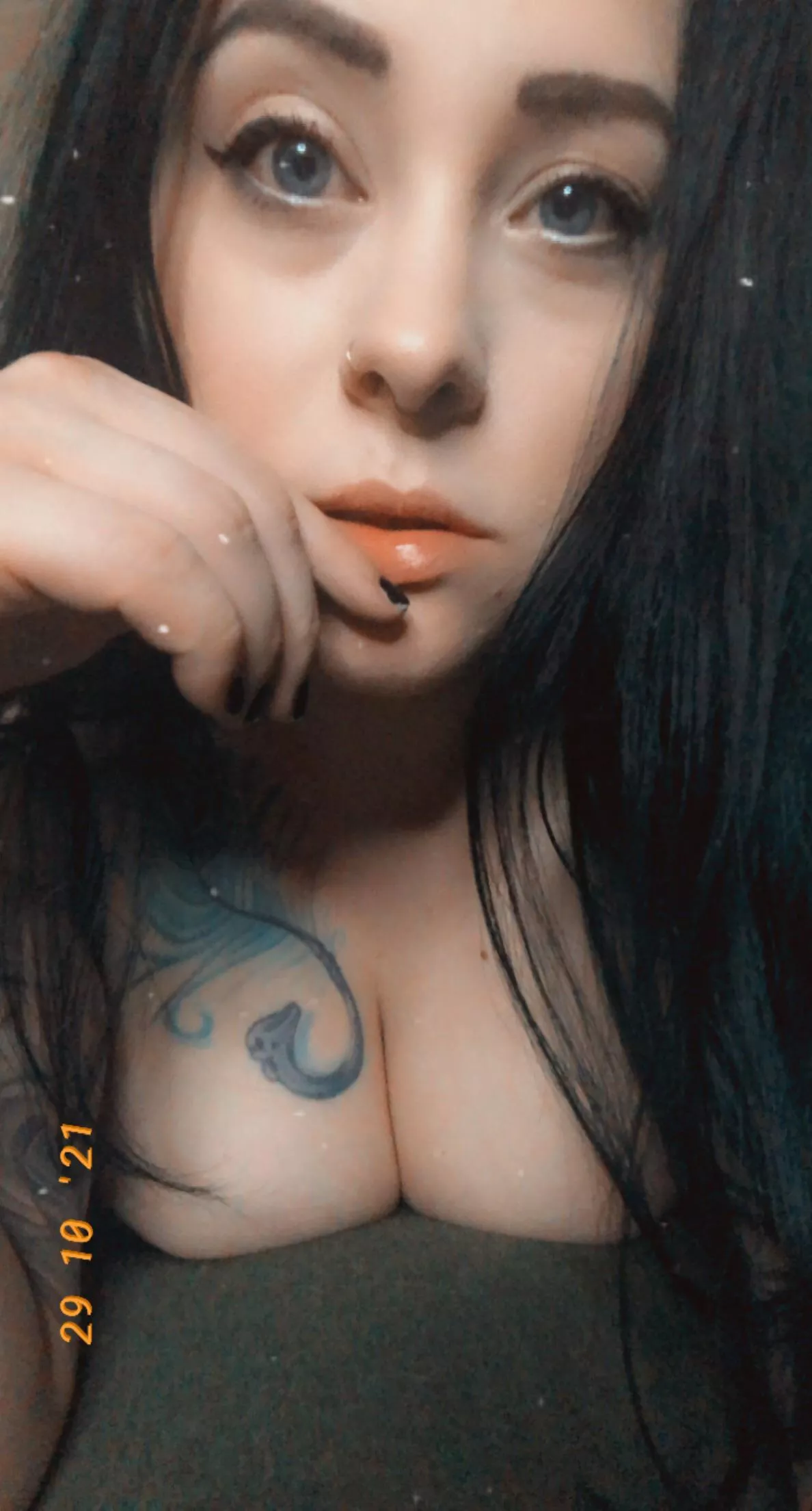 Such a pretty face to cum on 🥺 posted by Thattattooedgirl_
