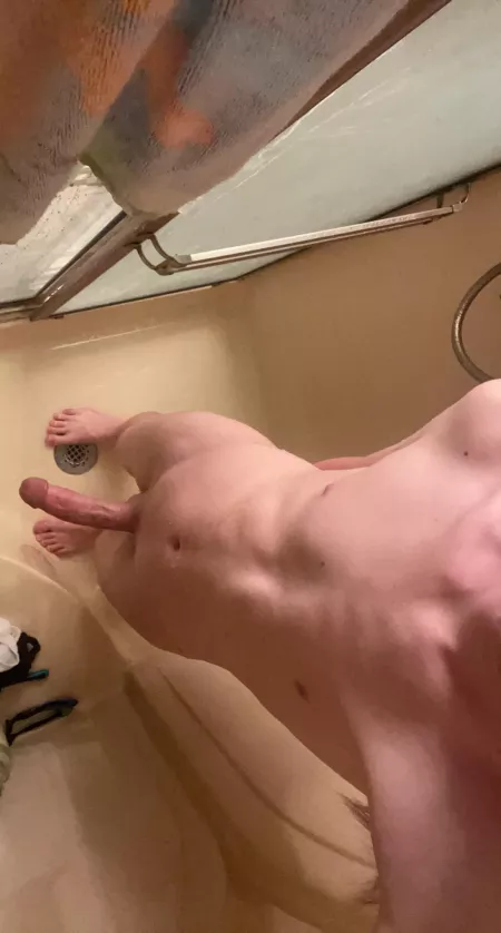Suck me in the shower? 18 m by Efficient-Ad-8694