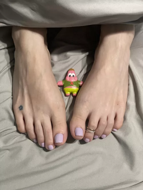 Suck my Lavender toes by scarlettkitten5