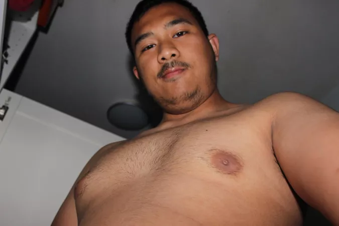 Suck my nipples? by winleuu