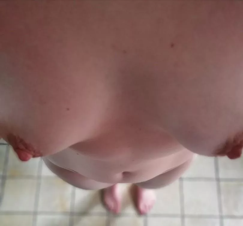 Suck my nipples posted by chantieraverage