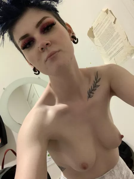 suck my tits in my workplace bathroom by julesjade99