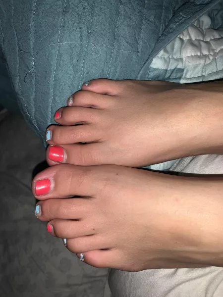 Suck on them!!😏😍😈😜 by Goldstarhoney