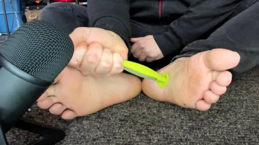 Suction Cup on Soles - Repost from /r/ToeTrance by somethinghereisyou