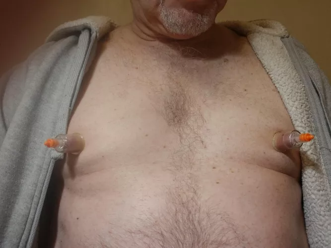 Suction-My nipples feel great like this by leslieb54