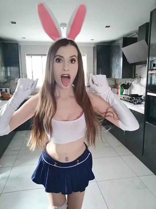 Sugar Buns 🐰💗 by BrookLoganxo