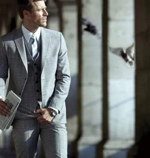 Suit Grab posted by menareamazing