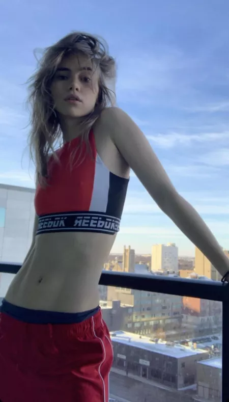 Suki Waterhouse by [deleted]