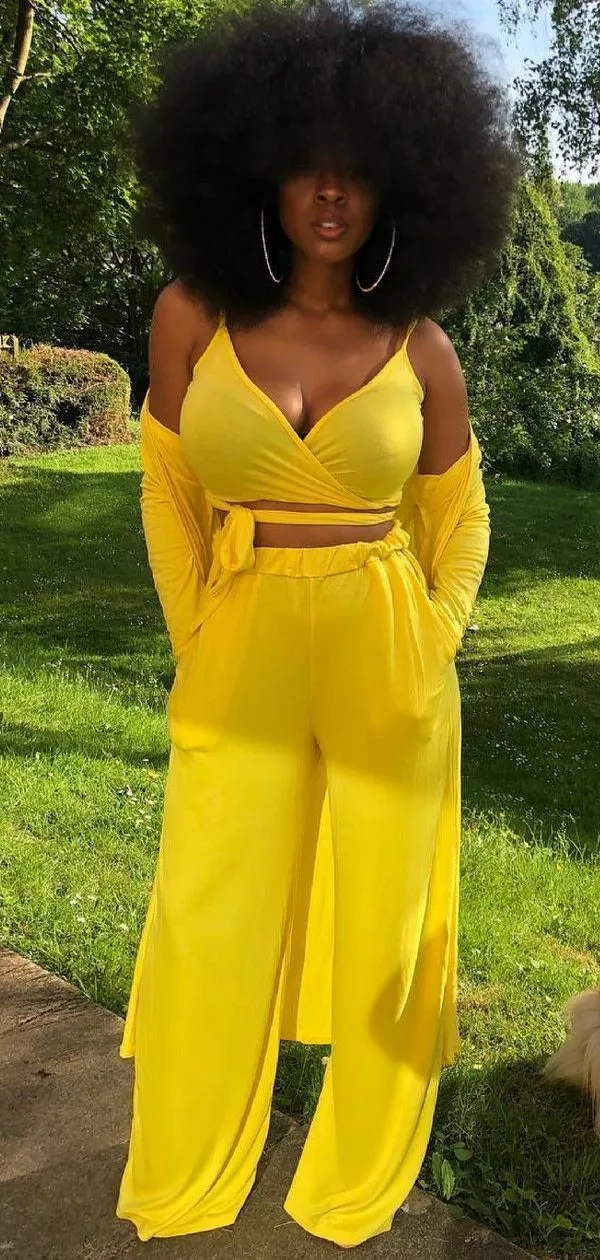 Summer Yellow posted by pornostem