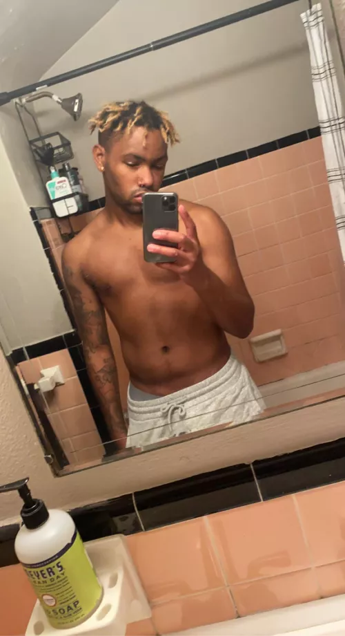 Sunday coolin by Mikeran32