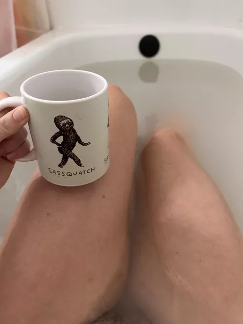 Sunday morning bath bomb time by kindafit_kindatatted