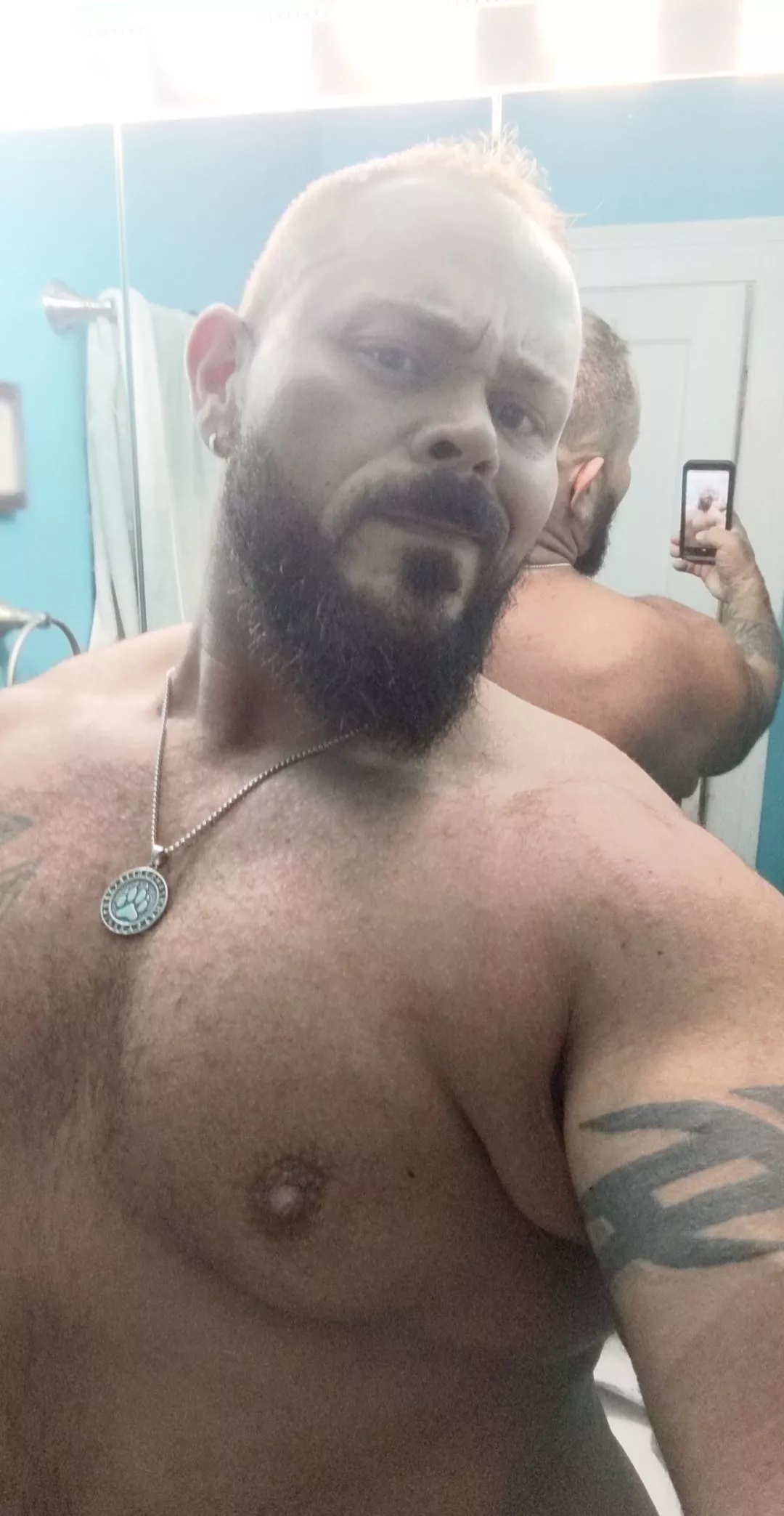 Sunday morning early showers are always the best when taken with a friend 😉 posted by teddybiggs