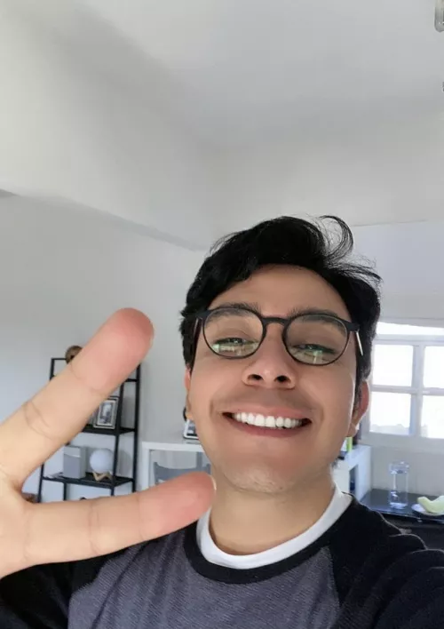 Sunday morning… Hello everyone ✌🏼Peace by Playful_Eagle7866