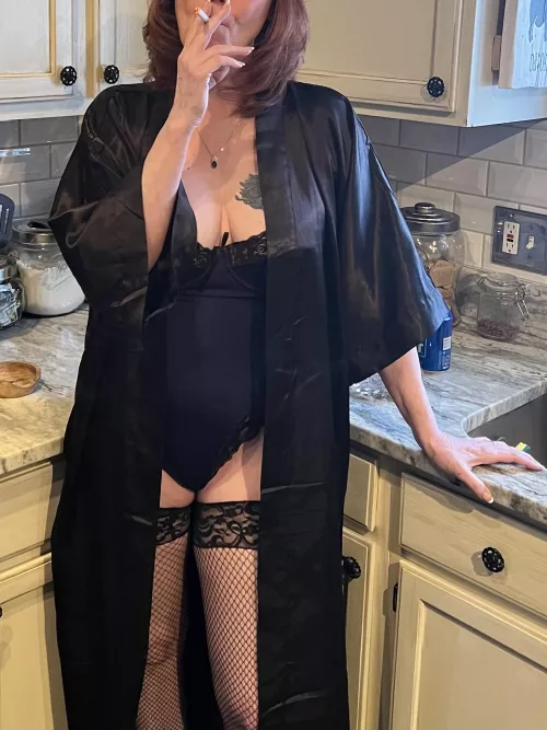 Sunday smoke by thefoxyhotwife