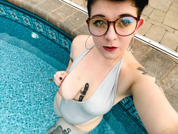 Sunday swimmin' by briarrosexo