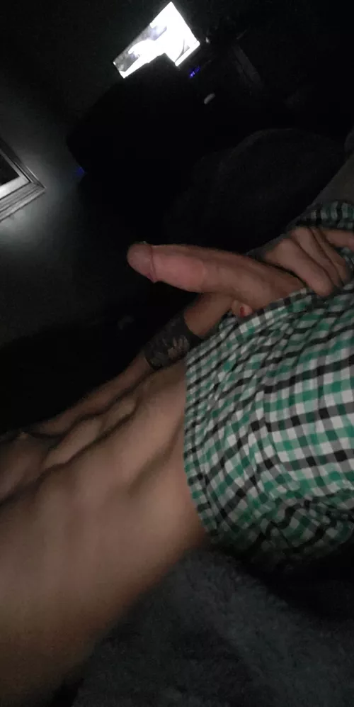 Sundays are for football and jerking off by samplehim