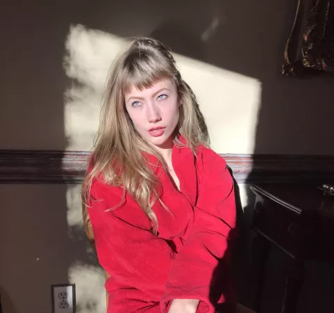 Sunlight by SarasCaptions