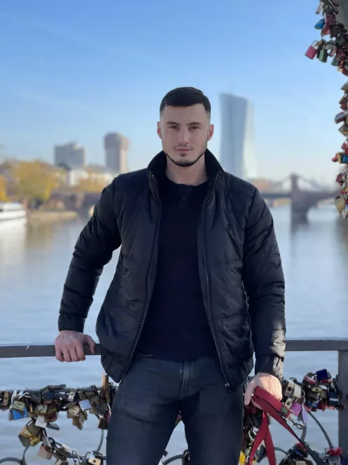 Sunny day at Frankfurt 🇩🇪 by Max_barz