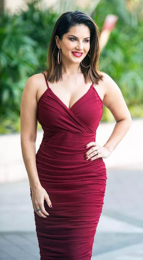 Sunny Leone by mahalo_merci