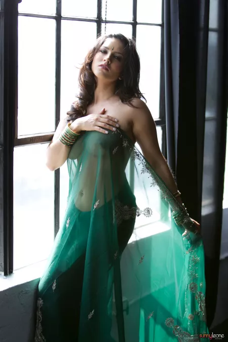 Sunny Leone by Knight710