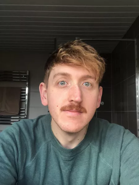 Sunny Sunday selfie. I guess I finally got to put alliteration to good use - those primary school English classes are paying off 🤷🏼‍♂️ by GingerBritOtter