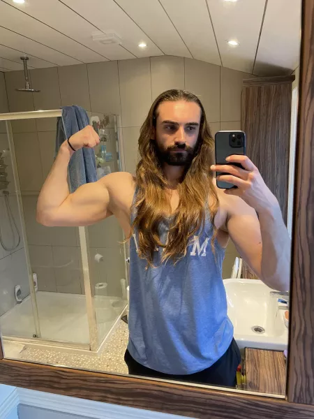 Suns out Guns out by Alexjh93