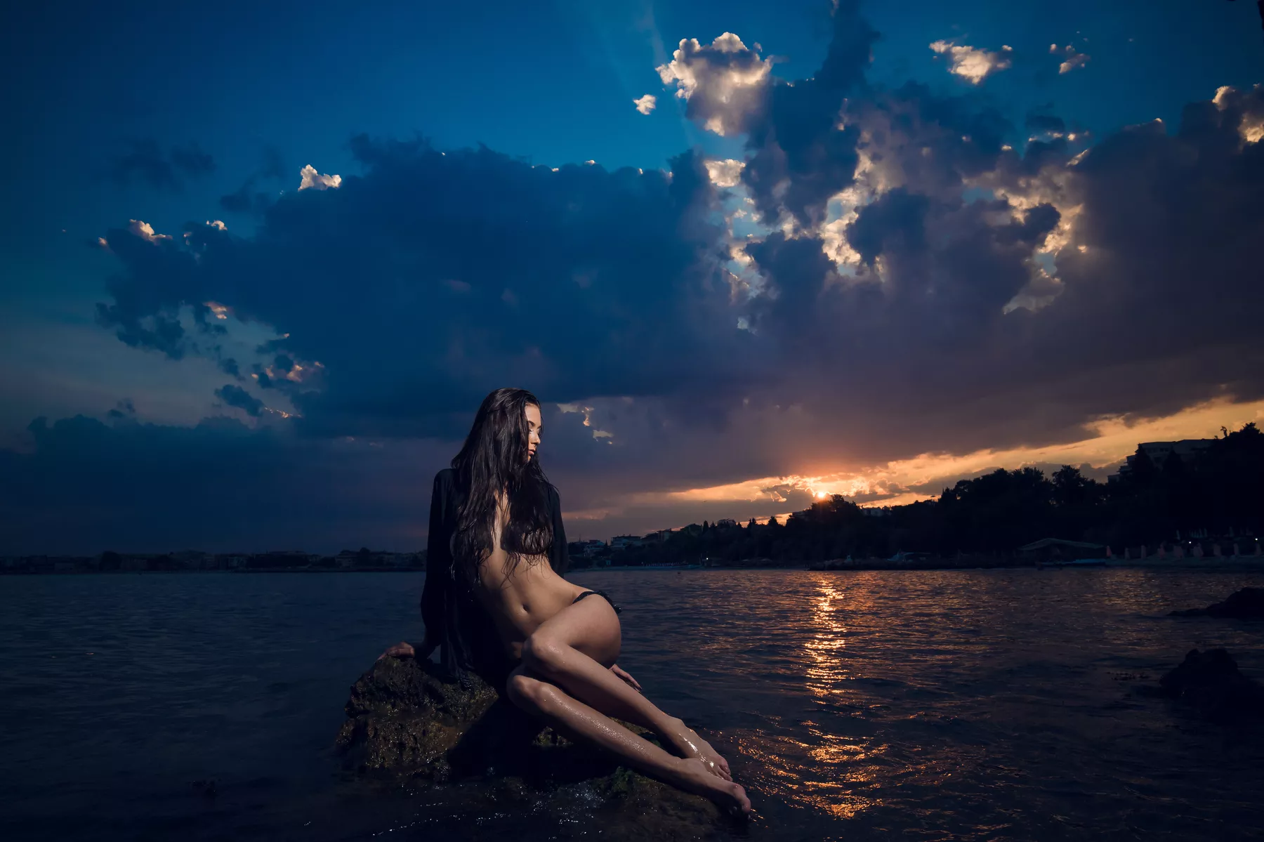 Sunset posted by 2manyToys